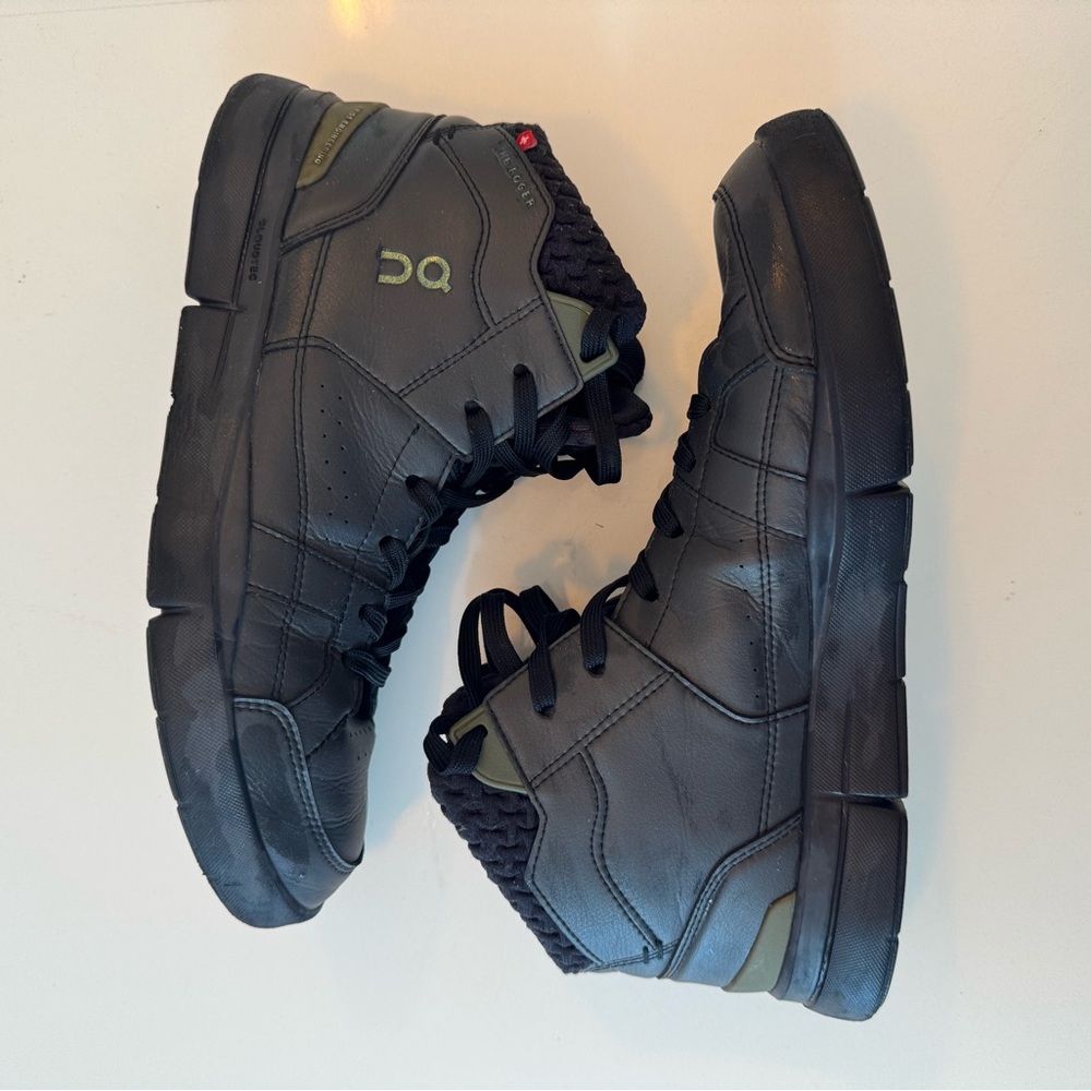 Men’s On Running Roger Clubhouse Mid size 8 in Black/Green